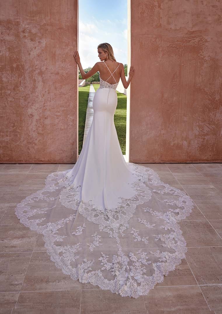 ウェディングドレス　pronovias osana マーメイド Pronovias: Roanna – Camellia Wedding Gown | Bridal Store | Wedding