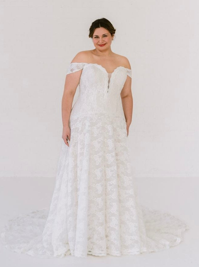 Curve Couture Bridal Wedding Dresses