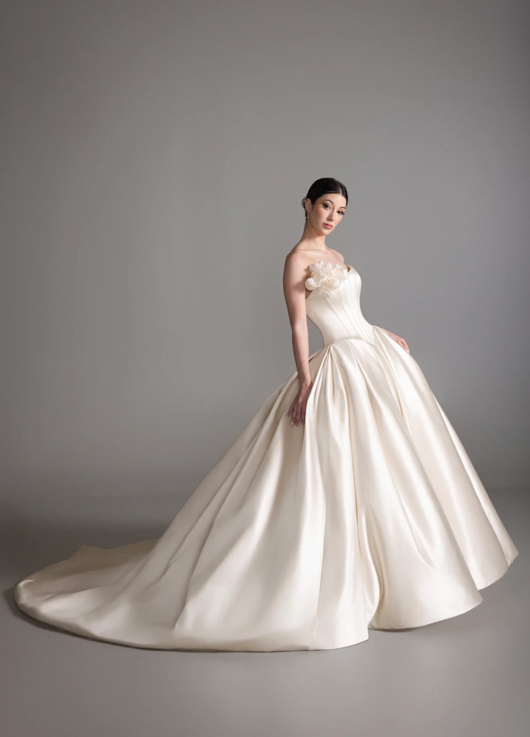 Lazaro Bridal: Behati