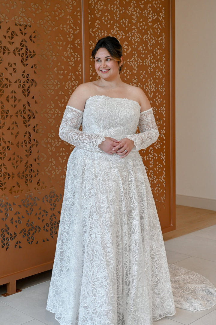 Curve Couture Lugano ball gown wedding dress 2 - Camellia Wedding Gown Toronto