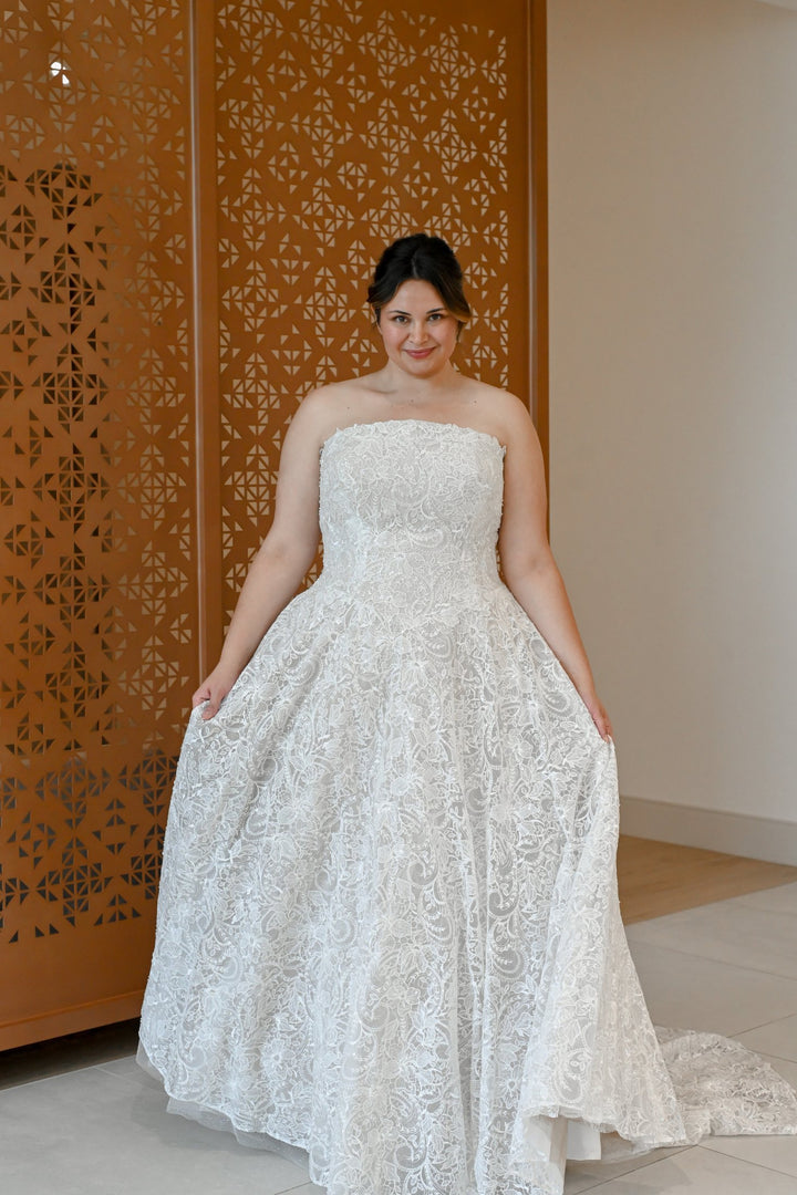Curve Couture Lugano ball gown wedding dress 7 - Camellia Wedding Gown Toronto
