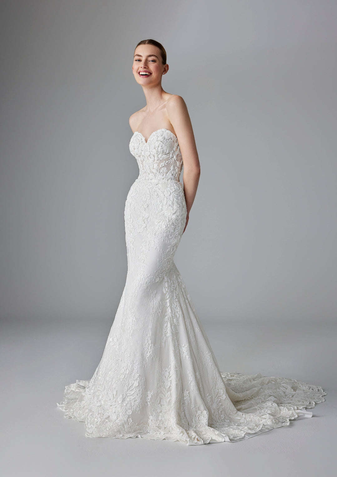 Pronovias: Jena