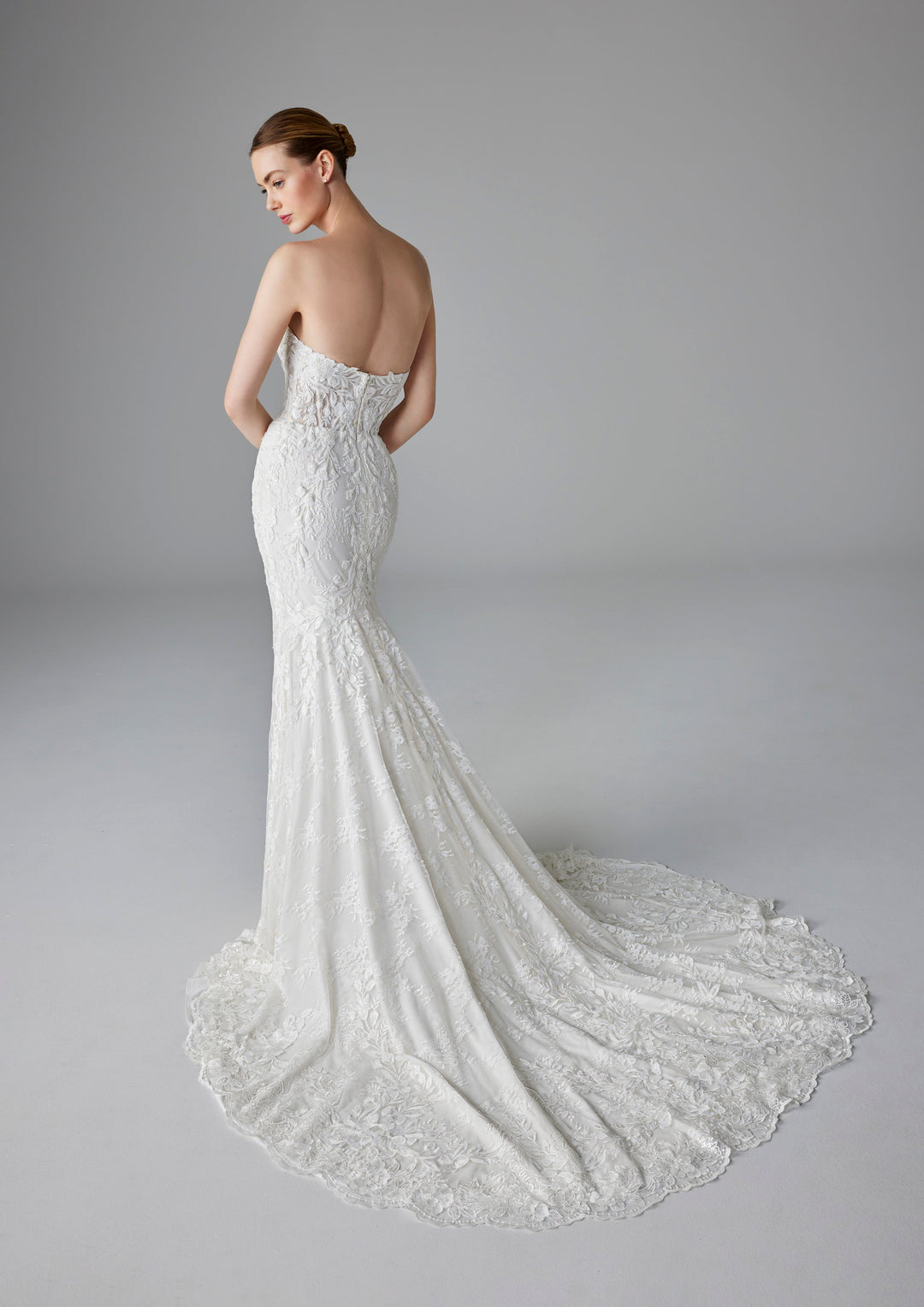 Pronovias: Jena