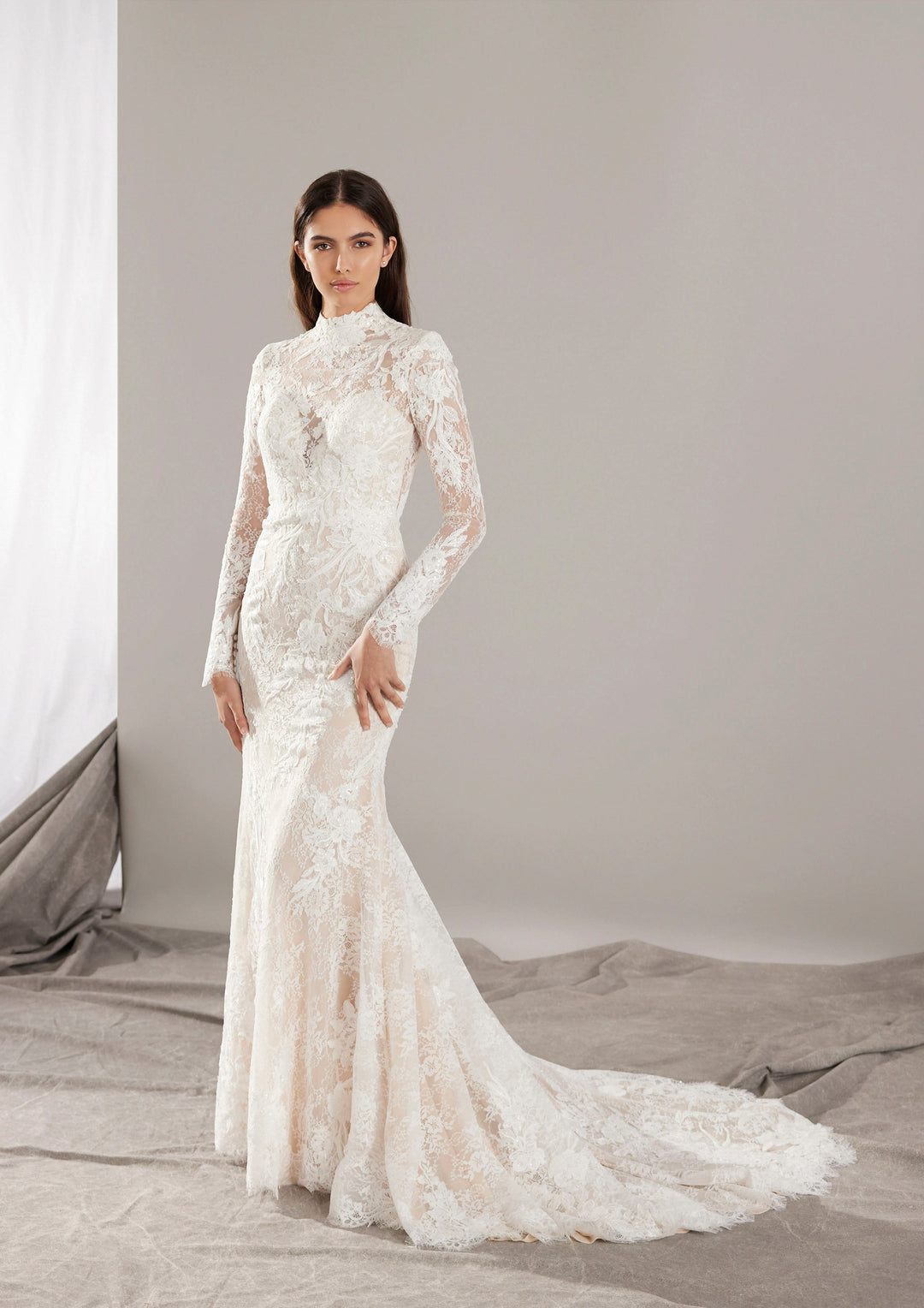 Pronovias: Leith