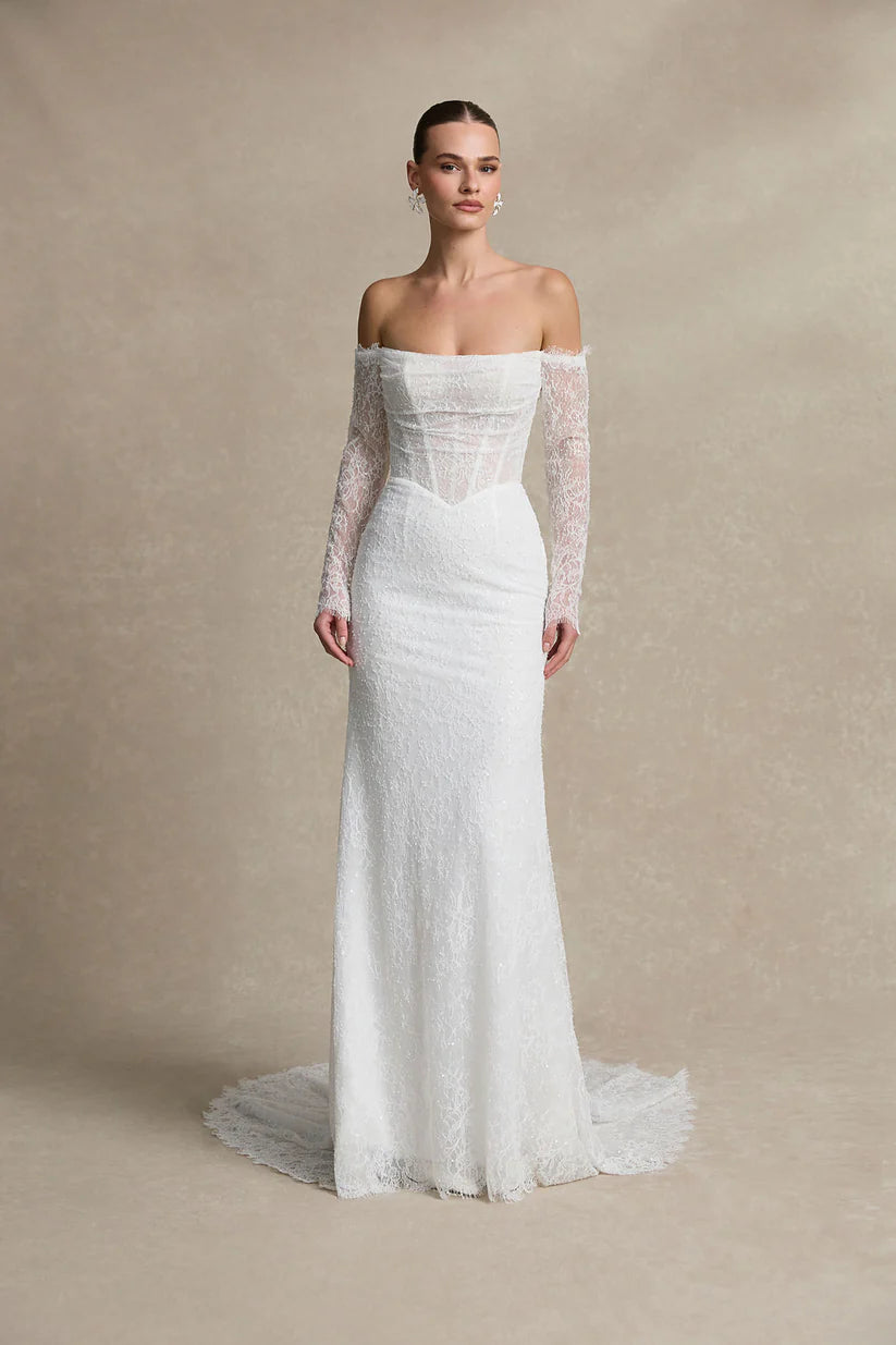 La Premiere: Bronwyn