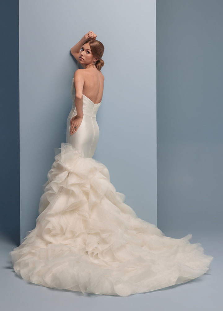 Lazaro Delilah wedding dress, image 2
