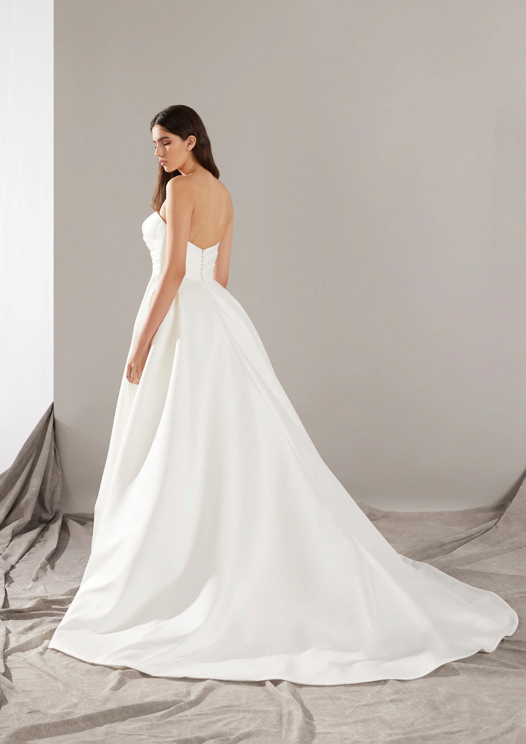 Pronovias: Onary