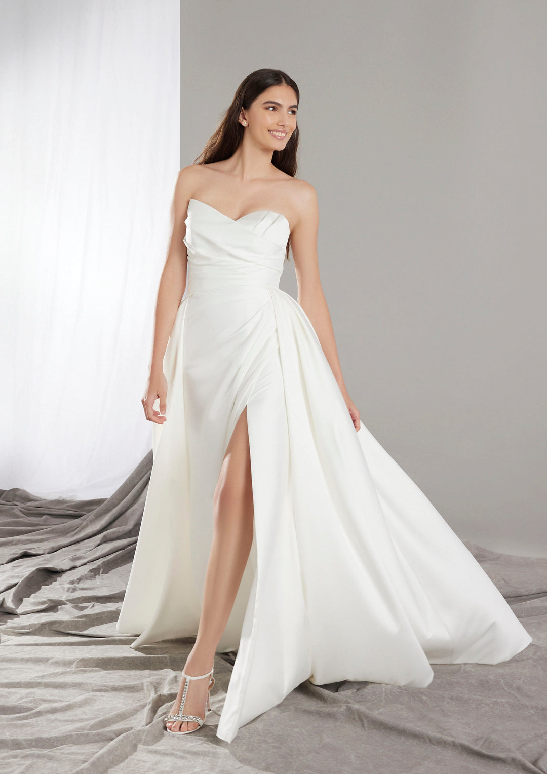 Pronovias: Onary