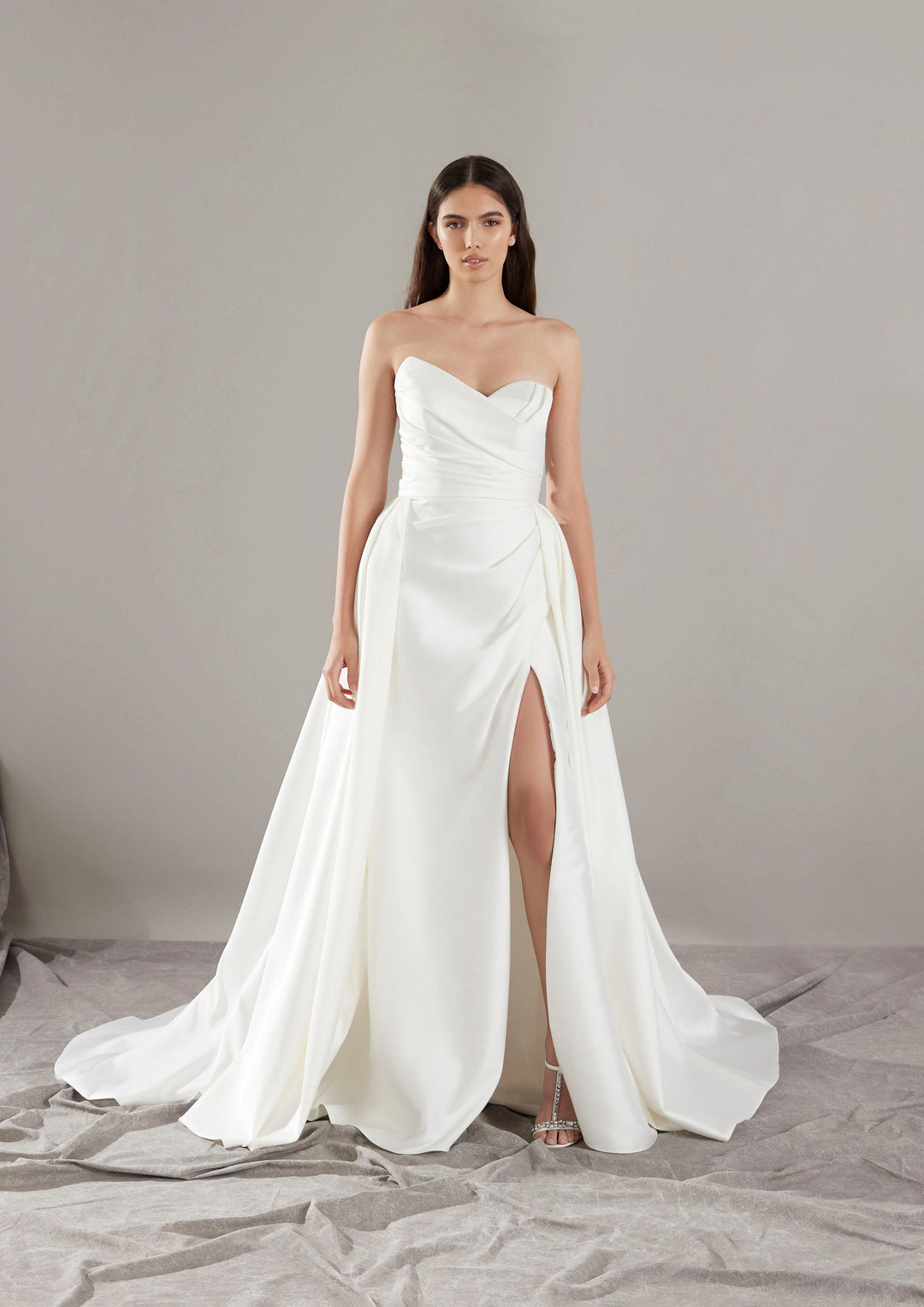 Pronovias: Onary