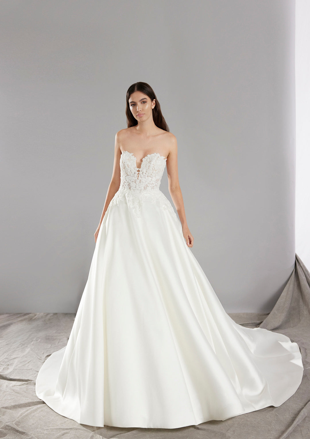 Pronovias: Once