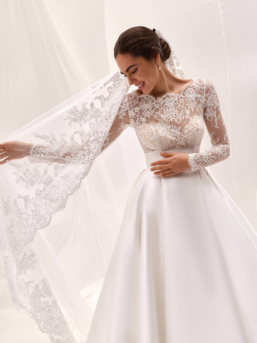 Pronovias Celmina princess mikado wedding dress, image 3