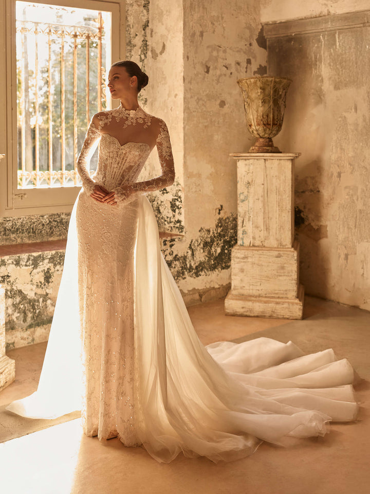 Pronovias Privée Hajay mermaid lace wedding dress with sweetheart neckline, image 1