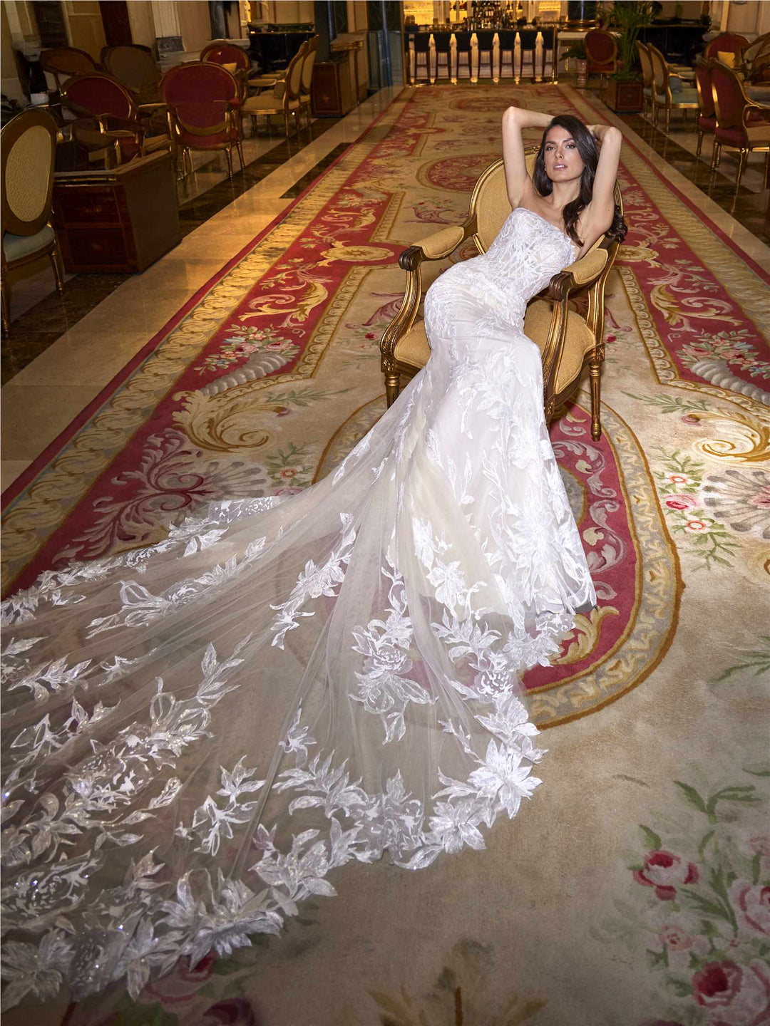 Pronovias Hiremy mermaid lace wedding dress, image 3