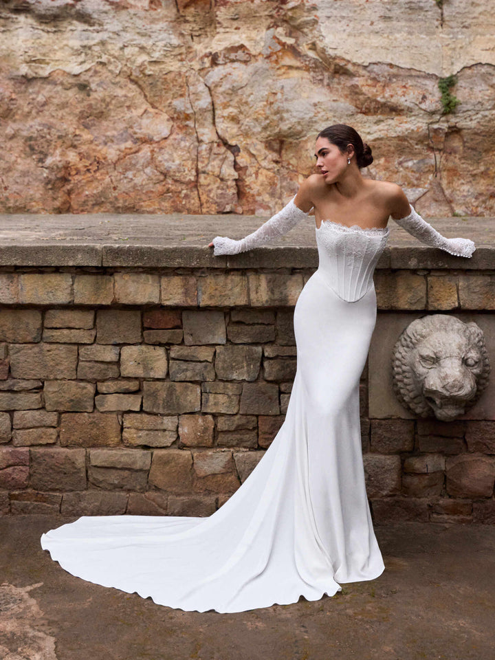 Pronovias Junyia strapless mermaid crepe wedding dress, image 1