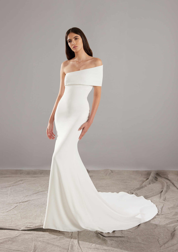 Pronovias: Rusty