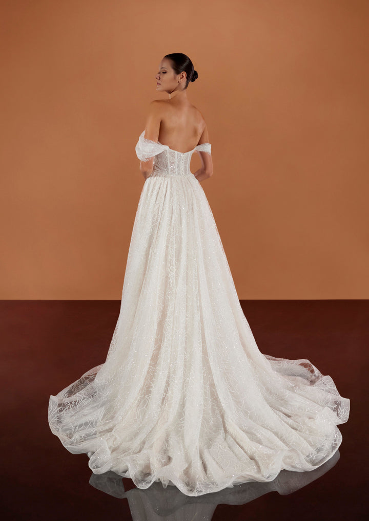 Pronovias Privee: Sunnya