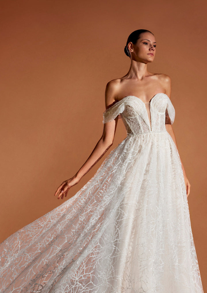 Pronovias Privee: Sunnya