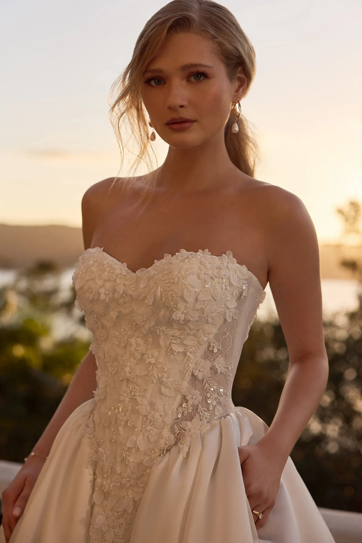 Sophia Tolli Tiffany Y3235 wedding dress, image 3