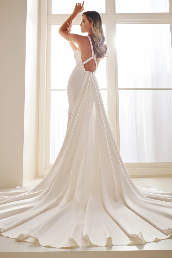 Enchanting E605 sample sale fitted wedding dress with overskirt and square neckline train view