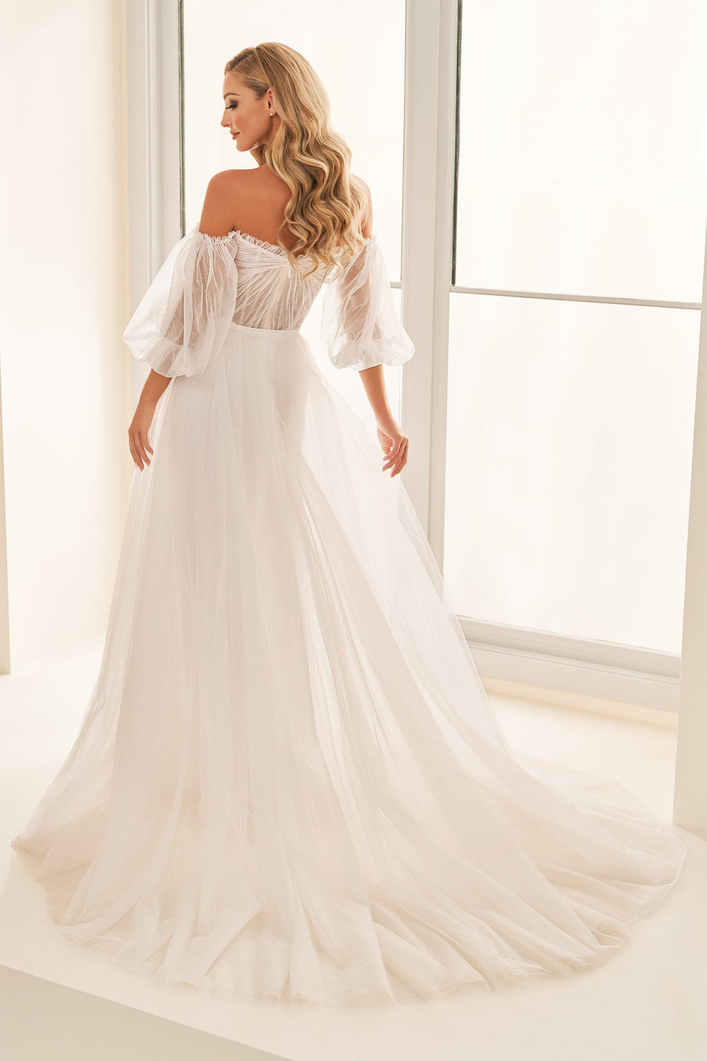 Enchanting Wedding Dress Enchanting: E2520