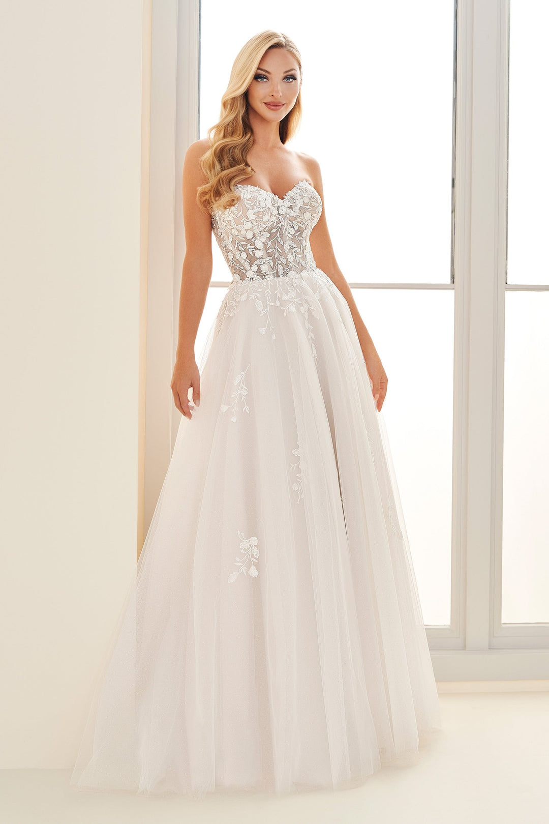 Enchanting Wedding Dress Enchanting: E508