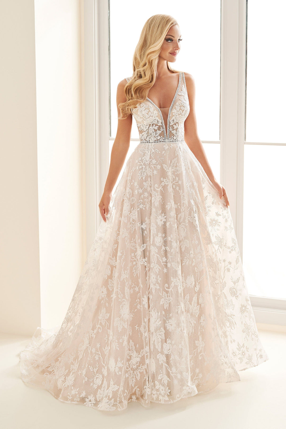 Enchanting Wedding Dress Enchanting: E510