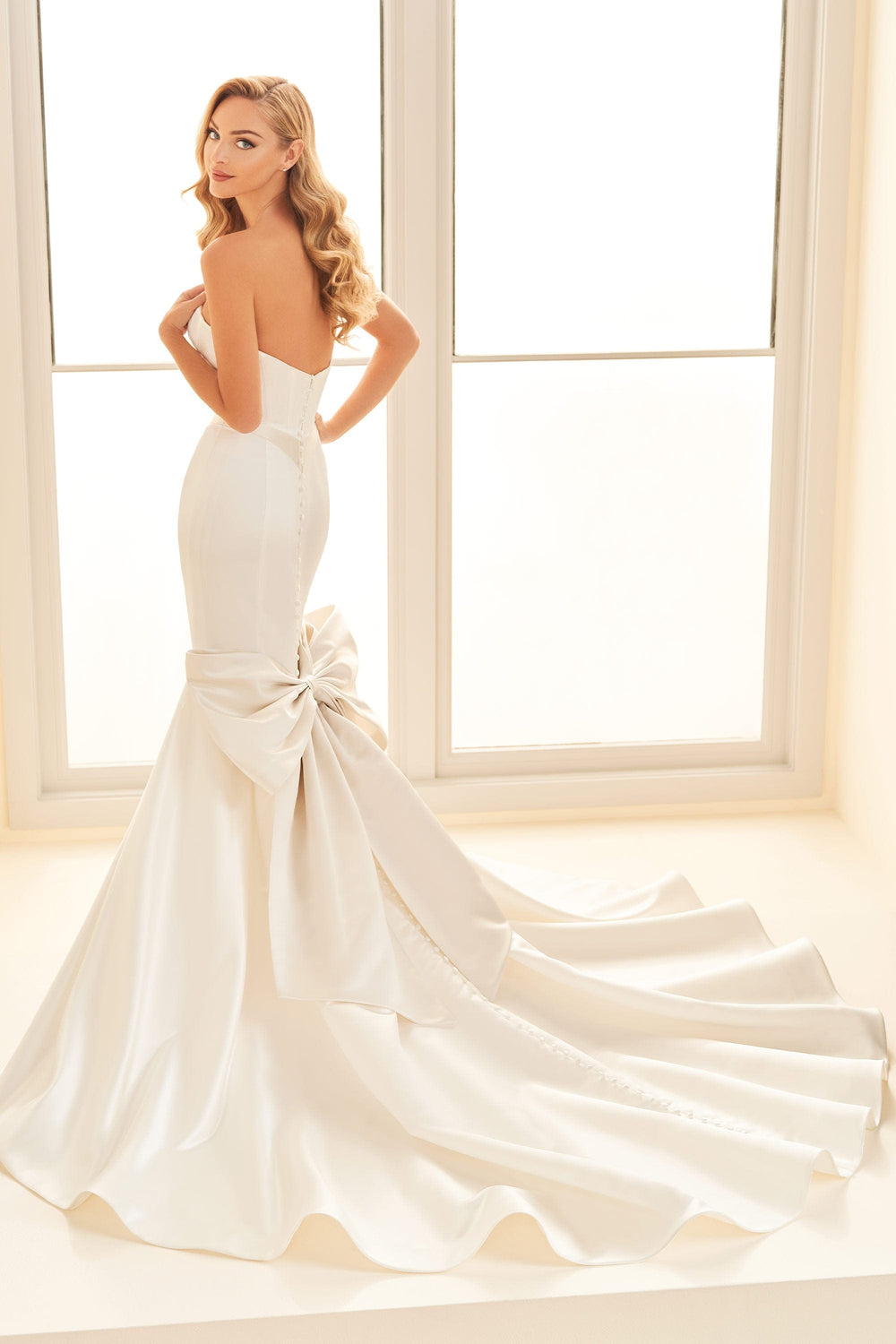 Enchanting Wedding Dress Enchanting: E523