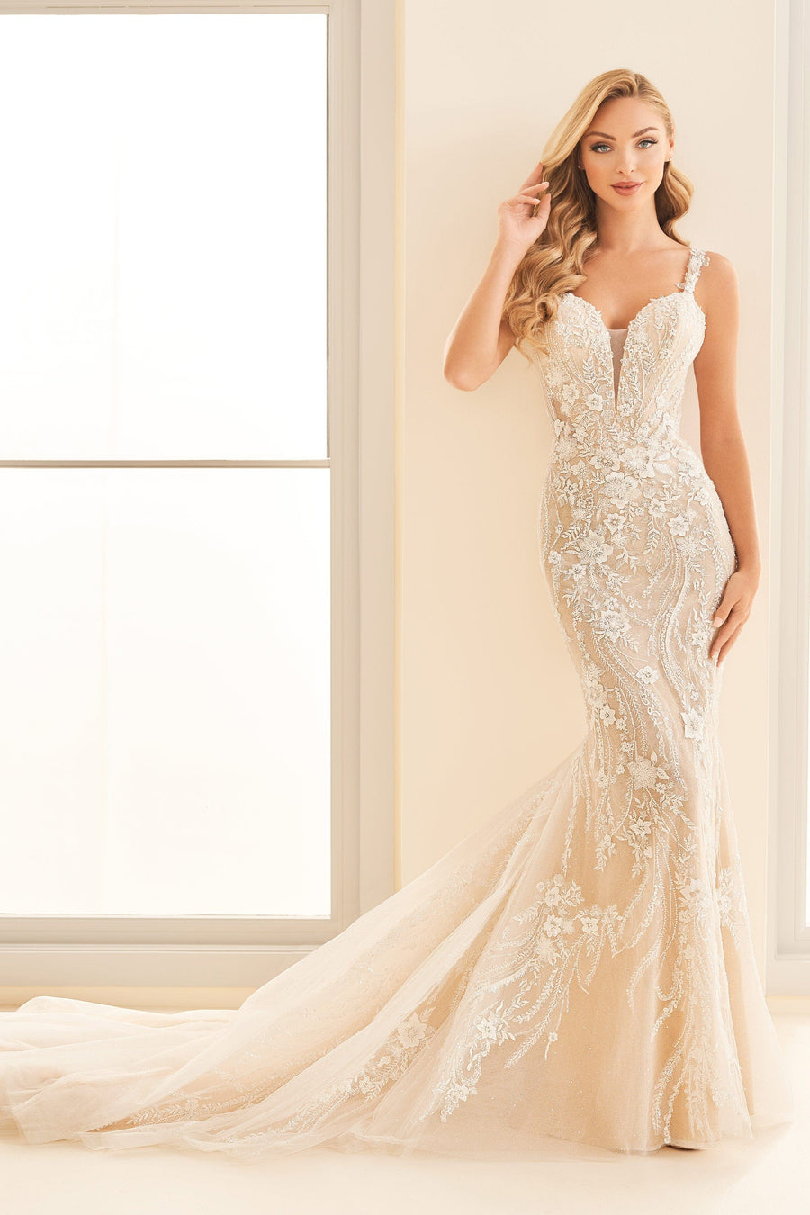 Enchanting Wedding Dress Enchanting: E524