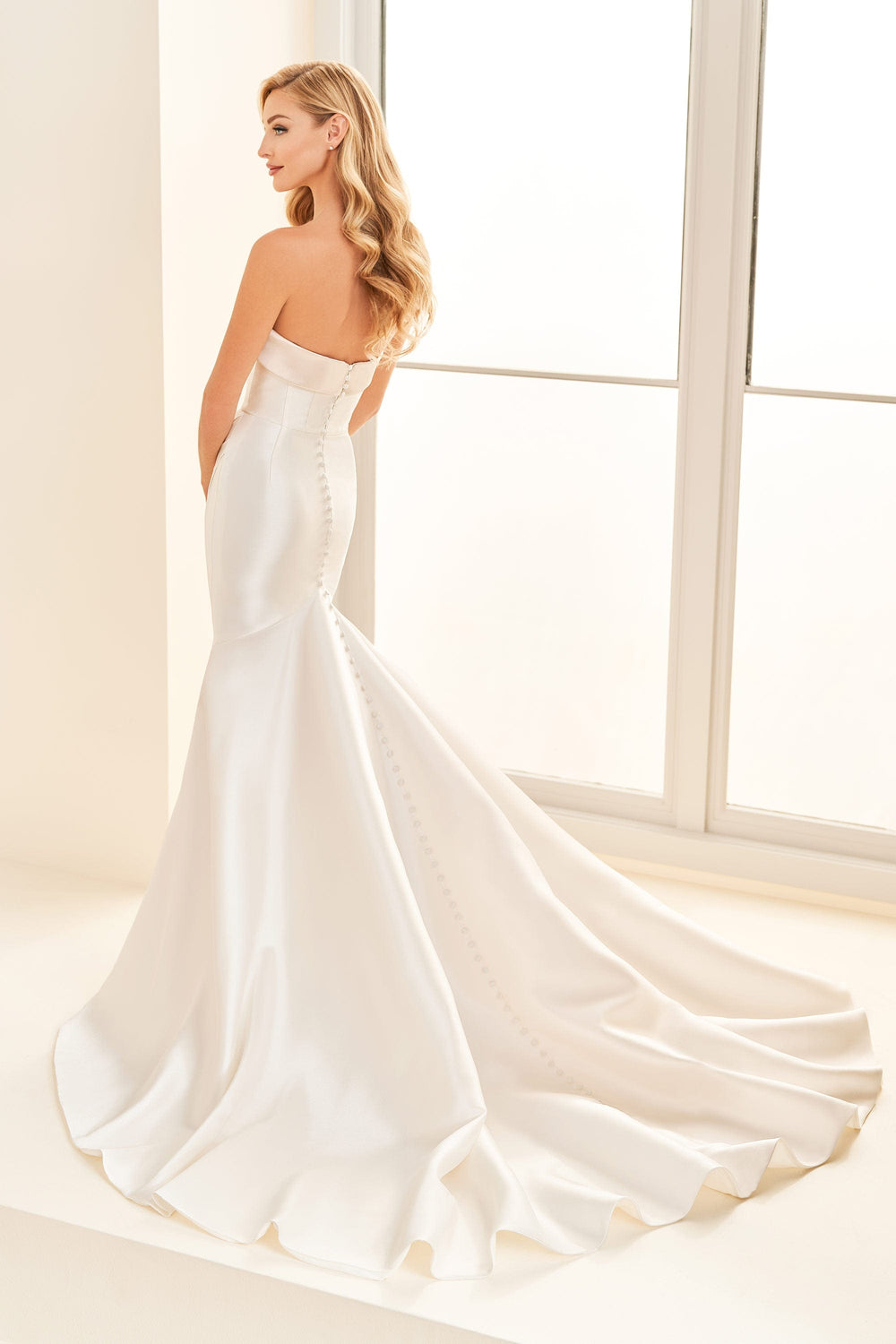 Enchanting Wedding Dress Enchanting: E527