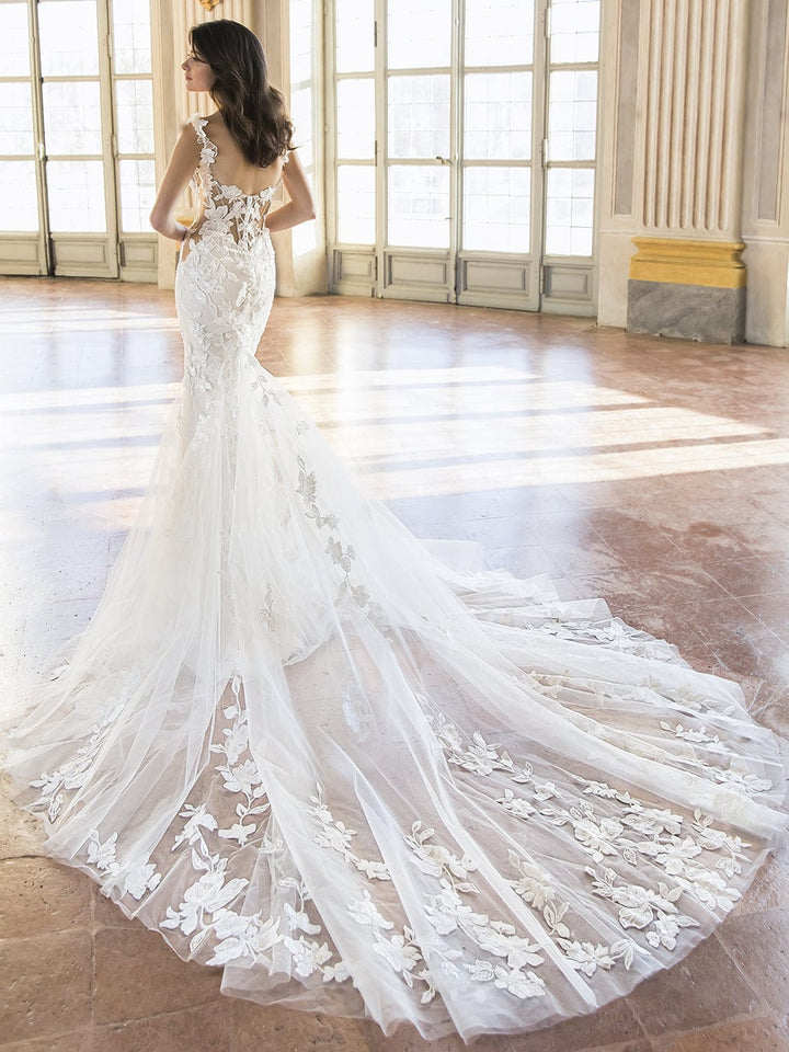 Enzoani Wedding Dress Enzoani: Torianne