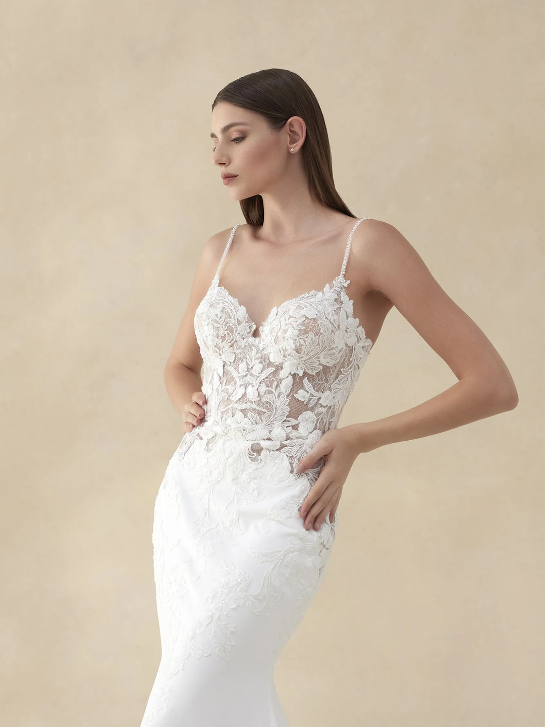 Pronovias: Hawthorn