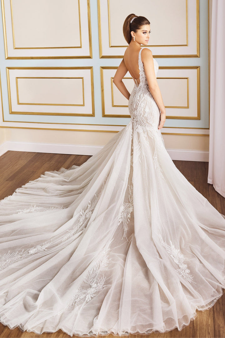 Martin Thornburg MT9104 Lilac sample sale wedding dress mermaid with v-neckline and simmer tulle back view
