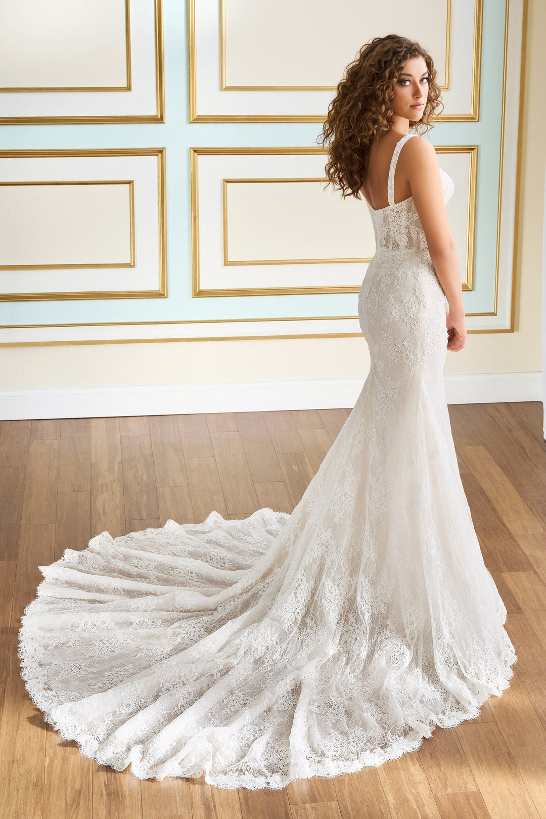 Martin Thornburg MT9109 Orchid sample sale lace wedding dress back view