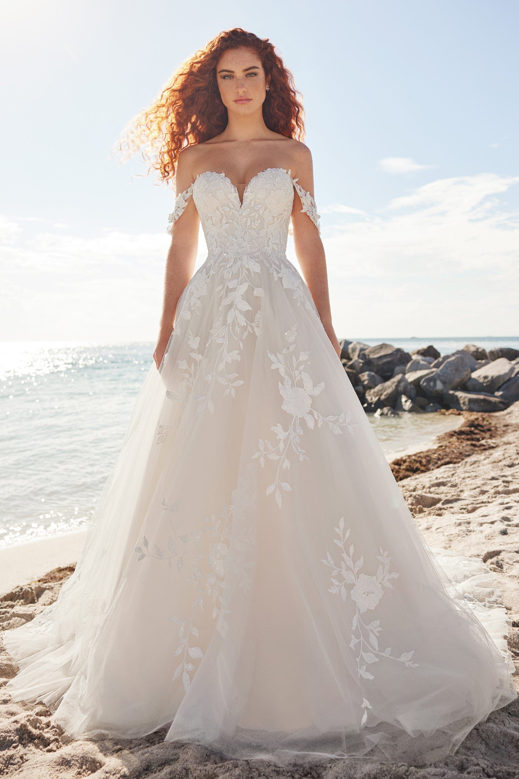 Martin Thornburg: MT3214 - Bergen – Camellia Wedding Gown | Bridal Store |  Wedding Dresses in Toronto