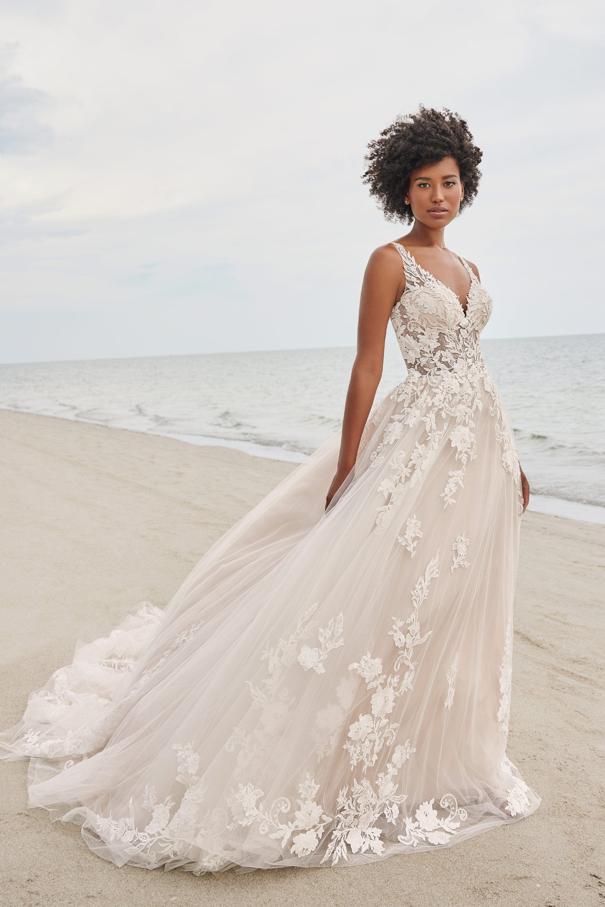 美品　wedding dress D4148_01.jpg