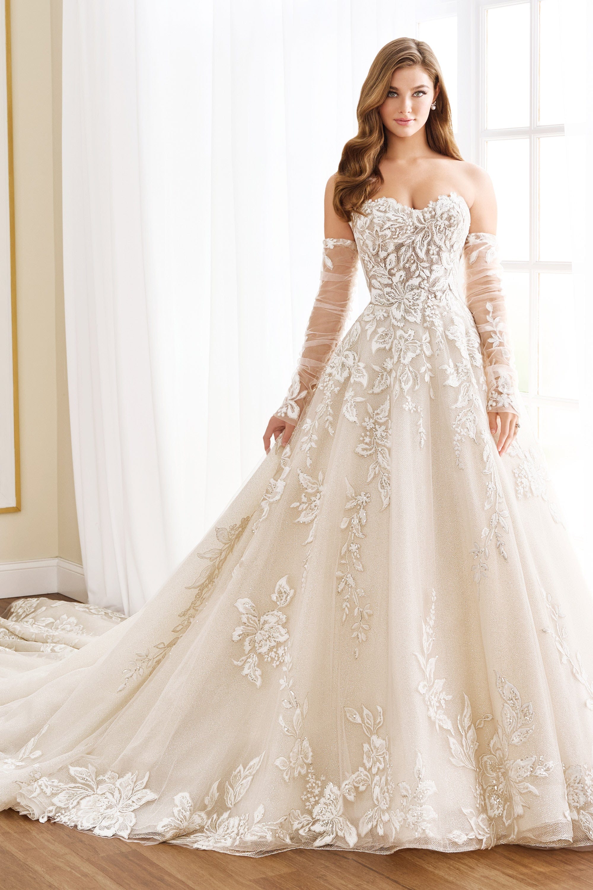 Martin Thornburg: MT9102 - Amaryllis – Camellia Wedding Gown