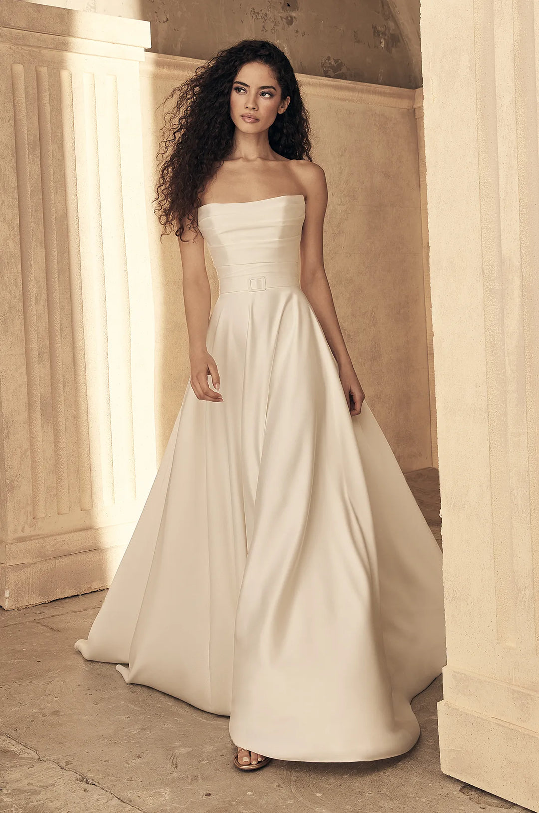 Paloma Blanca: P5166 satin a-line wedding dress front view