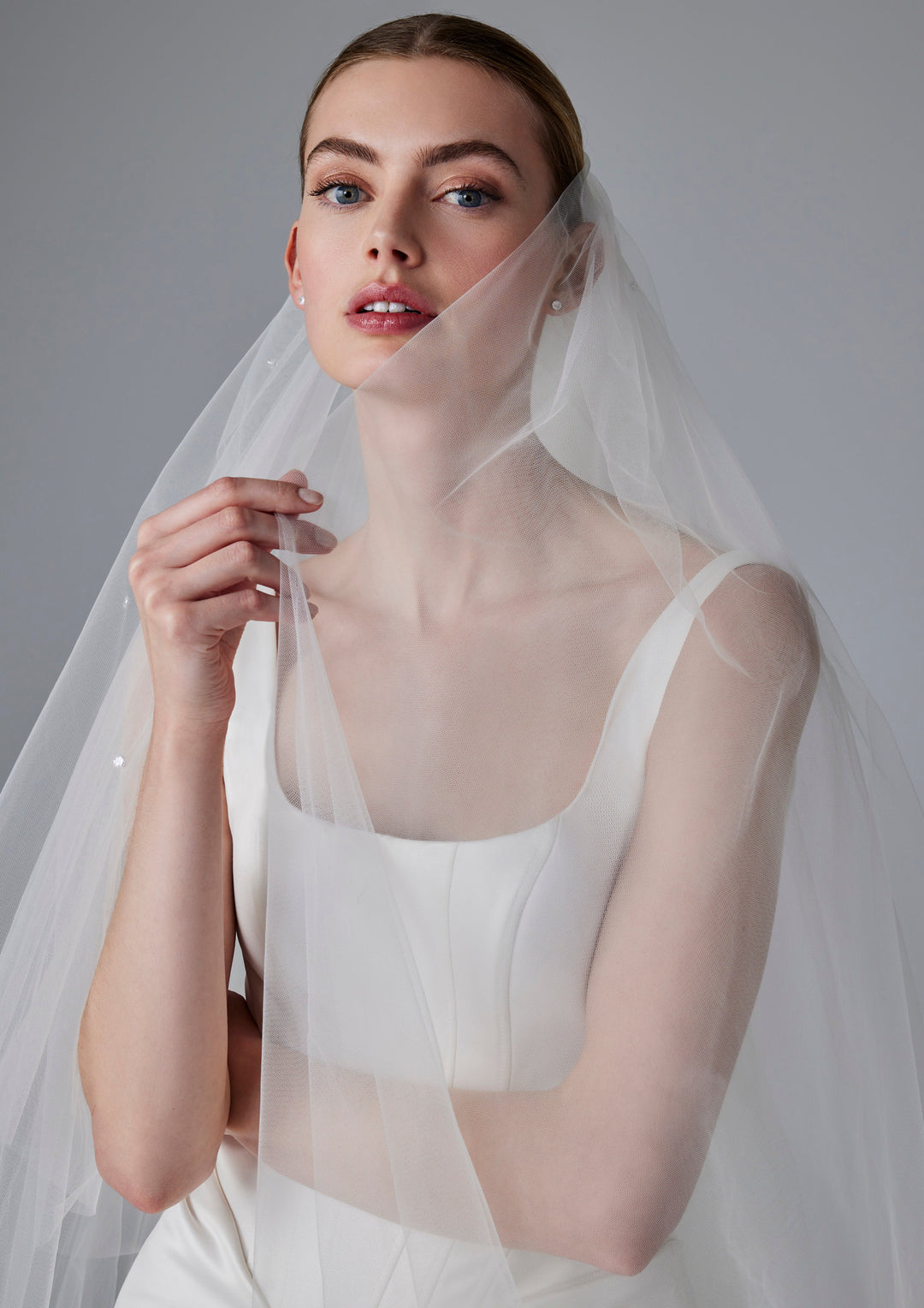 Pronovias Dennise mermaid wedding dress square neckline details view