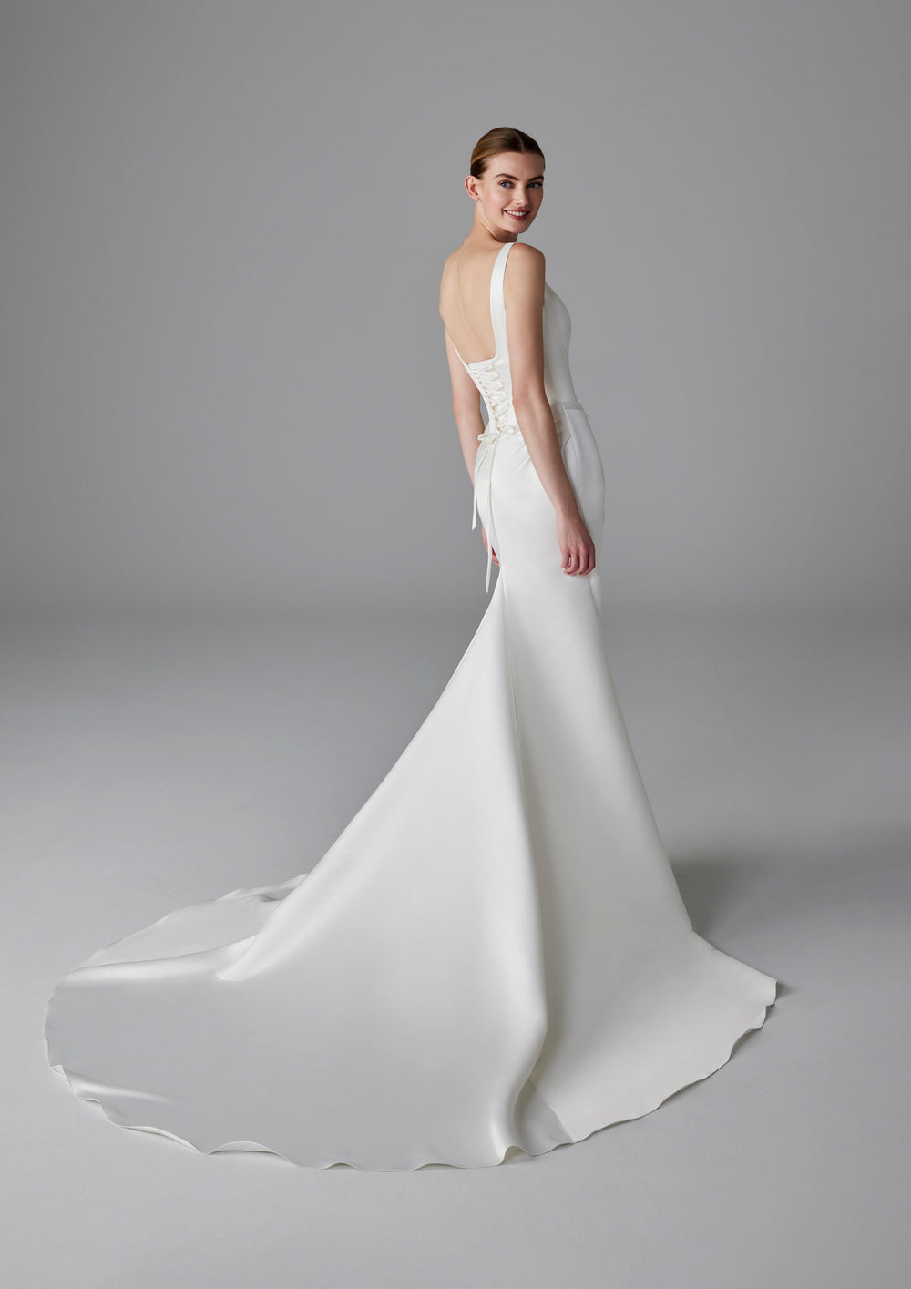 Pronovias Dennise mermaid wedding dress square neckline side view