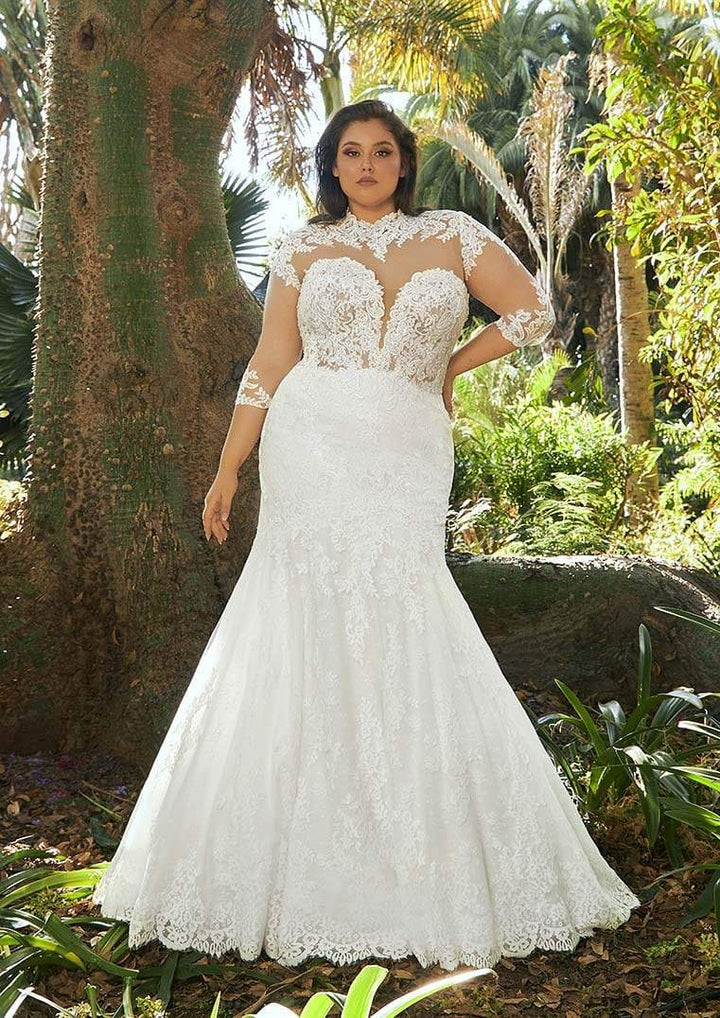 Pronovias Fingal sample sale lace mermaid wedding dress with longsleeves plus size front view