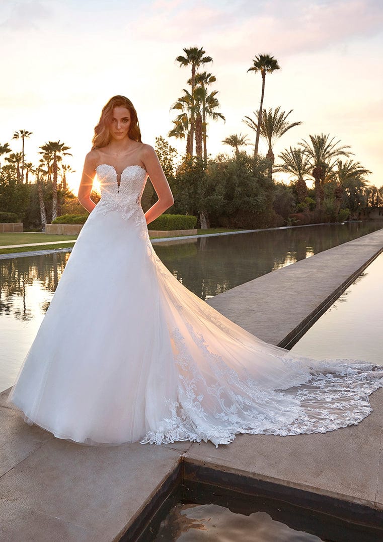 Pronovias Rinnes strapless wedding dress floral lace cathedral train front view
