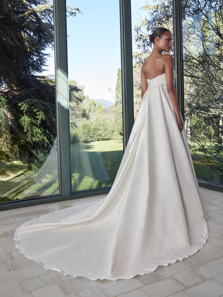 Pronovias Skies strapless a-line wedding dress side view