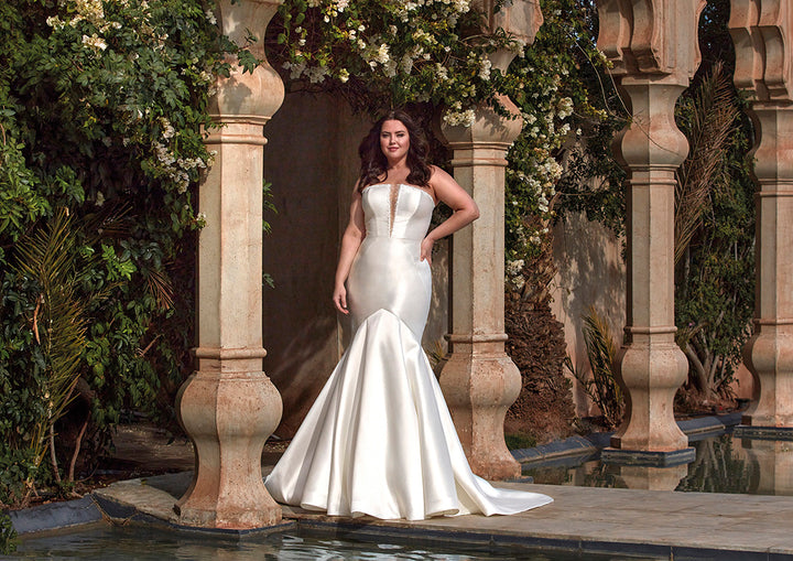 Pronovias Tasman sample sale strapless mermaid wedding dress beaded top mikado front view plus size