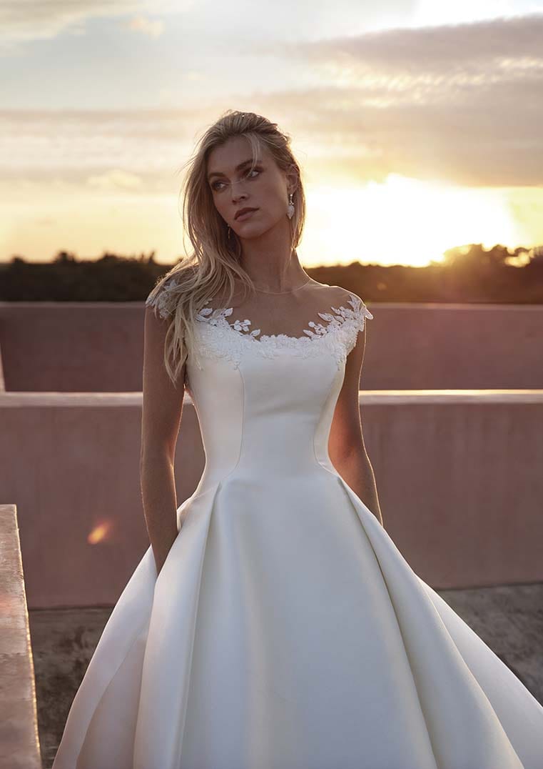 Pronovias Wedding Dress Pronovias: Irlan