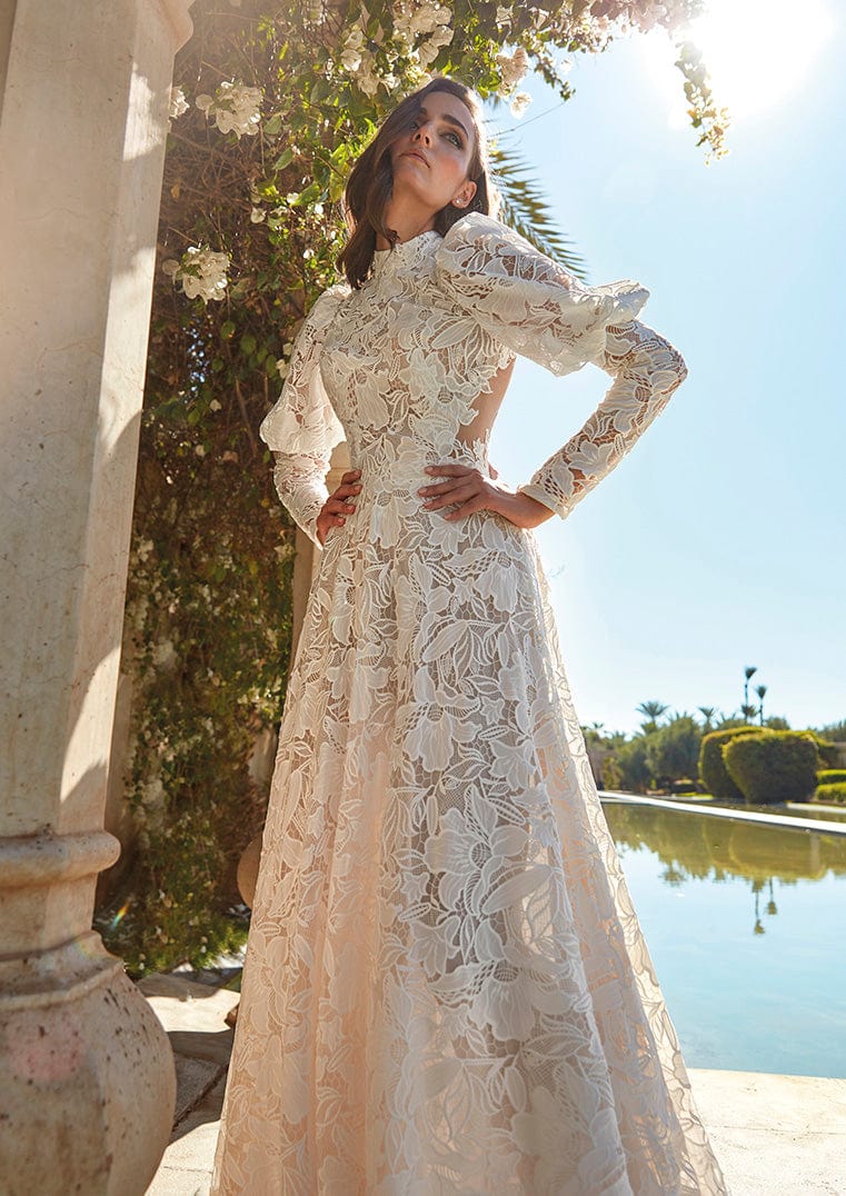 Pronovias: Kit Camellia Wedding Gown | Bridal Store | Wedding Dresses in Toronto Pronovias: Kit Camellia Wedding Gown | Bridal Store | Wedding Dresses in Toronto