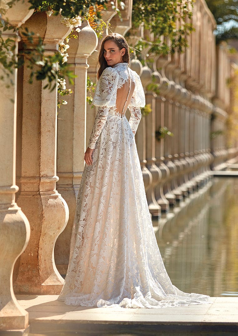 Pronovias: Kit Camellia Wedding Gown | Bridal Store | Wedding Dresses in Toronto Pronovias: Kit Camellia Wedding Gown | Bridal Store | Wedding Dresses in Toronto