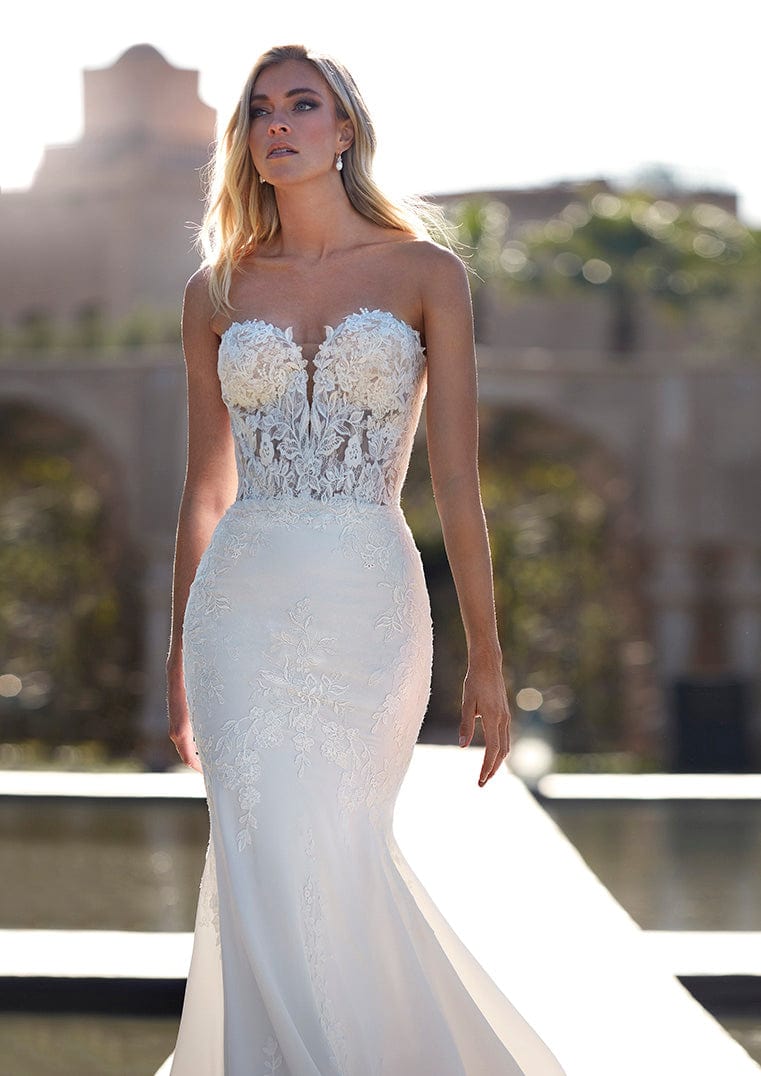 ＊PRONOVIAS＊ カディ ウェディングドレス Pronovias: Kodiak – Camellia Wedding Gown | Bridal Store | Wedding