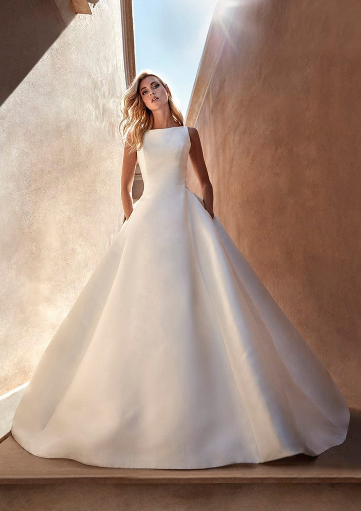 Pronovias Wedding Dress Pronovias: Nevado