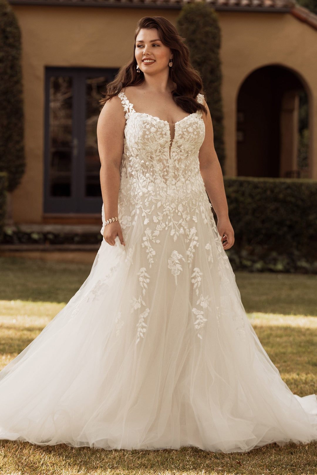Sophia Tolli: Y3151 Kirabella – Camellia Wedding Gown Bridal