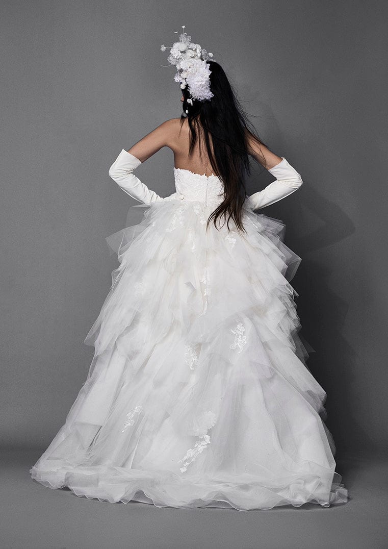Vera Wang Aisyah sample sale wedding dress 